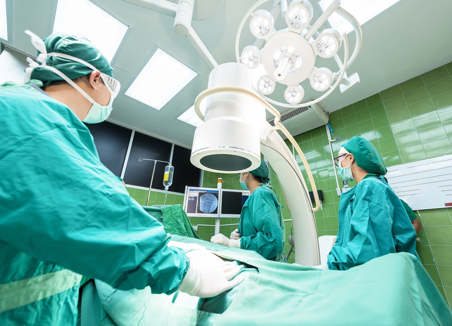 Enhancing Condition Monitoring in Smart Theatres Enhancing Condition Monitoring in Smart Theatres